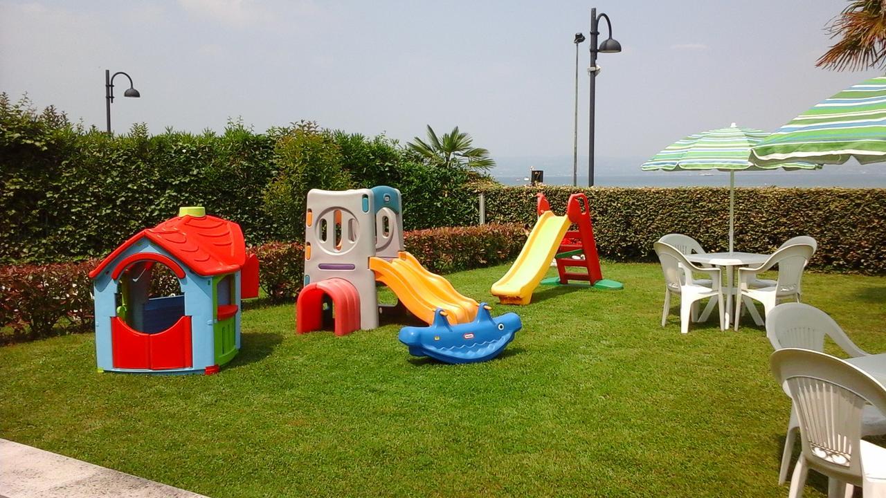 Appartamenti Residence Tulipano Sirmione Dış mekan fotoğraf