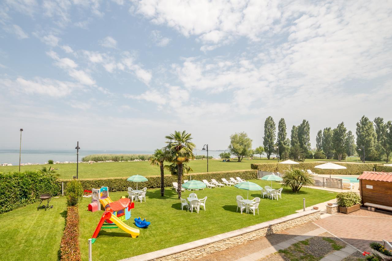 Appartamenti Residence Tulipano Sirmione Dış mekan fotoğraf